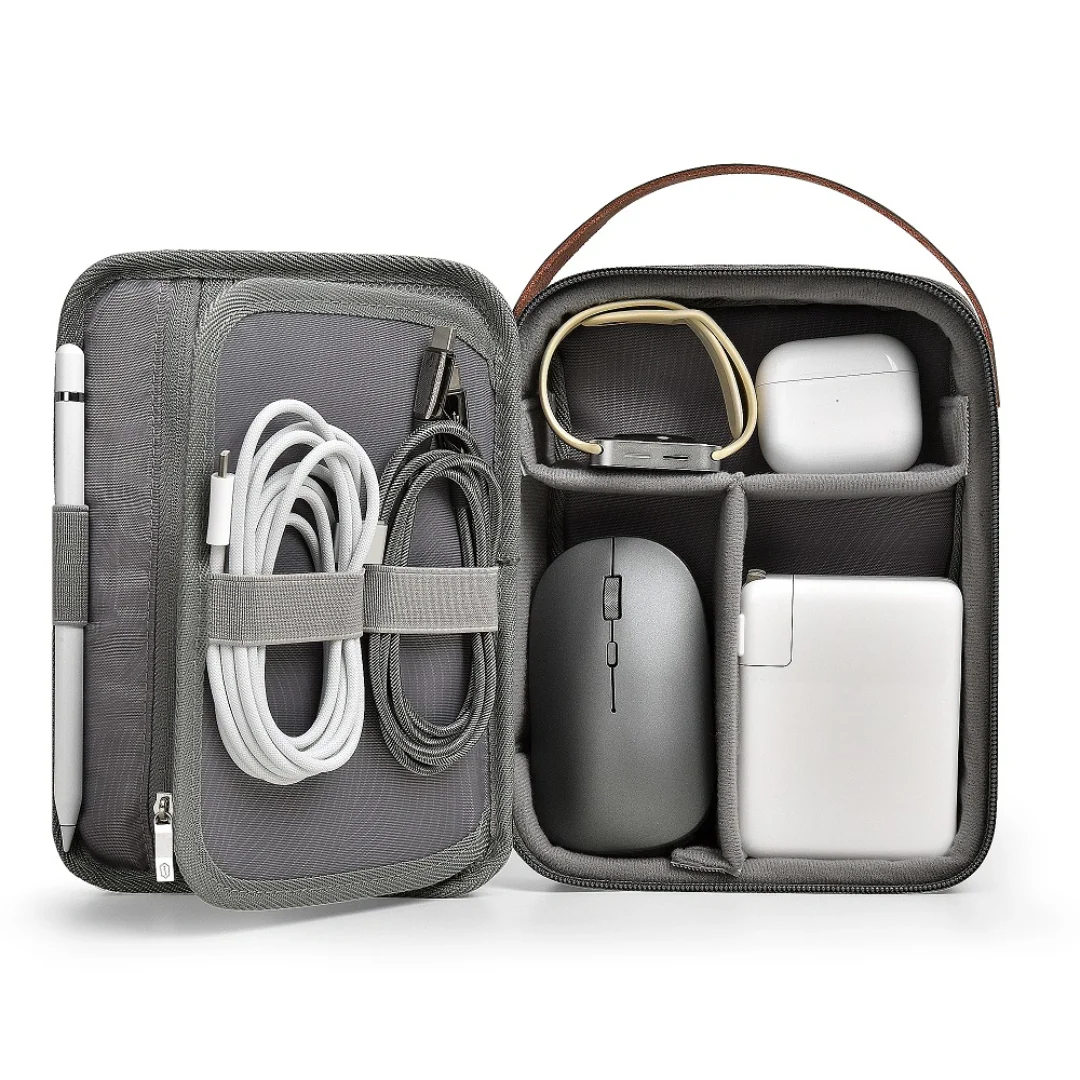 Minimalist Travel Organizer